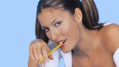 Dünden bugüne Çağla Şıkel