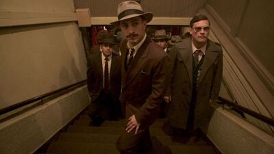 Şairin peşindeki dedektif