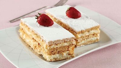 Milföylü yaş pasta