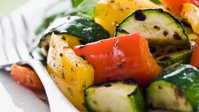 Sağlıklı bir tarif: Sebzeli salata