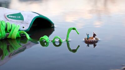 Modern dünyanın minyatür eleştirisi