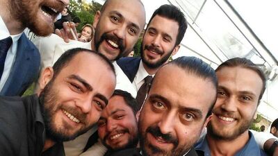 Sarp Akkaya ve Sinem Yalçınkaya evlendi