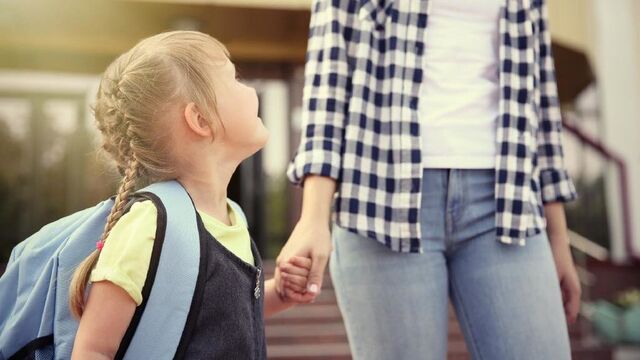 Çocuğunuzu gülümseyerek karşılayın!