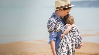 Babywearing hakkında merak ettikleriniz