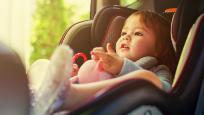 Bebekle rahat seyahatin püf noktaları