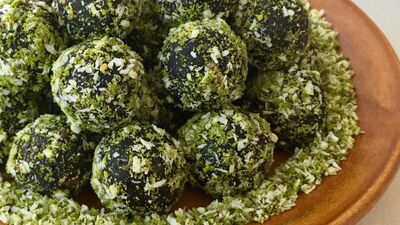 Hurmalı cevizli minik toplar