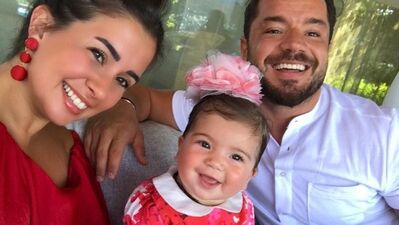 Ünlülerden bayram mesajları...