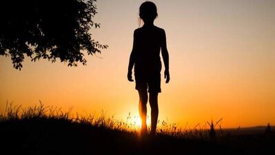 Ergenler çocuğun büyüğü, yetişkinin küçüğü değiller