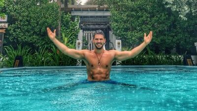 Tolgahan Sayışman neler paylaşıyor?