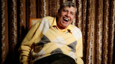Ünlü komedyen Jerry Lewis hayatını kaybetti!