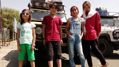 30 gün yolculuk yapan çocuklar