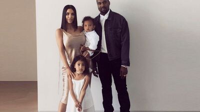 Bebeğini taşıyıcı anne ile dünyaya getiren ünlüler