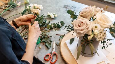 Yapay çiçekleri değerlendiriyoruz