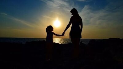 Kızım iyi, hayat kötü gidiyor