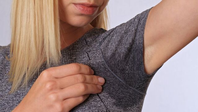 Terlemeye neden olabilen 11 rahatsızlığa dikkat!