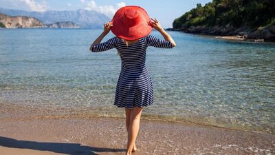 Türkler eşlerini yalnız tatile göndermiyor