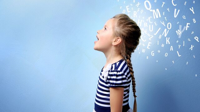 2 yaşından önce ekrana uzun süre maruz kalan çocuklar...