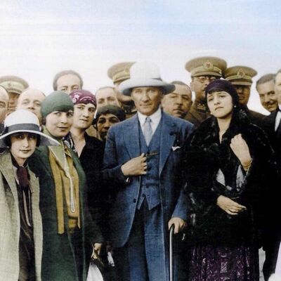 Seçme ve seçilme hakkımız kutlu olsun!