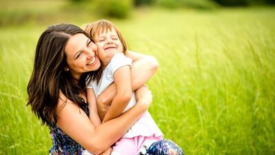 Kızım hayat perdesini araladı