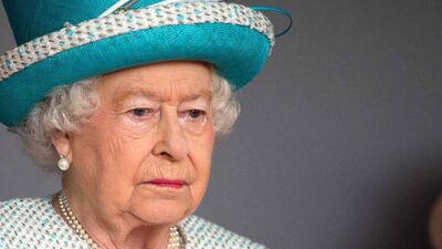 Kraliyet ailesinin sırlarını ortaya döktü!