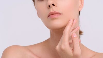 Yüzünüzü kızartan neden: Rozasea