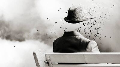 Bazen bir hiçim bazen de her şeyim