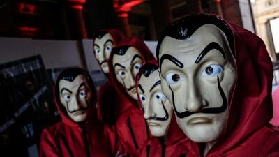 Burcuna göre hangi La Casa de Papel karakterisin?