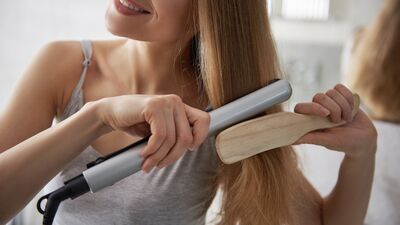 Saç düzleştirici seçerken bunlara dikkat!
