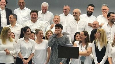 İstanbul Armoni Korosu çocuklar için söyleyecek