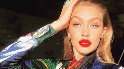 Instagram'ın yeni trendi: Migren pozu