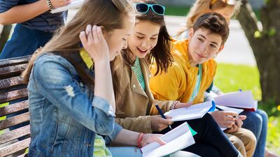 Aileler lise tercihinde çocuklarının yanında yer almalı