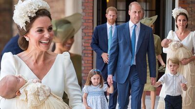 Prens Louis'in vaftiz töreninden aile fotoğrafı