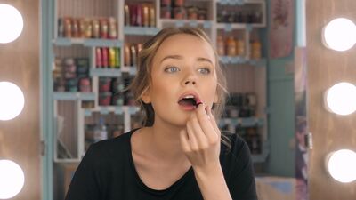 Her yere zamanında yetişmek için makyaj tüyoları