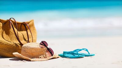 Plaj çantasında olması gereken ürünler