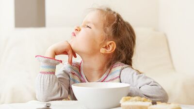 Annelerin çocukların beslenmesinde yaptığı 5 hata