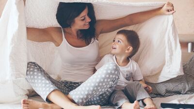 Çocukları fazla korumak onlara zarar veriyor