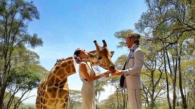 Hem dünyayı gezdiler hem de düğün fotoğrafı çektiler