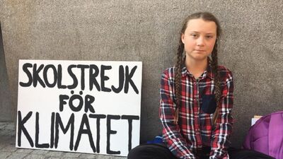 15 yaşındaki kızın iklim farkındalığı protestosu