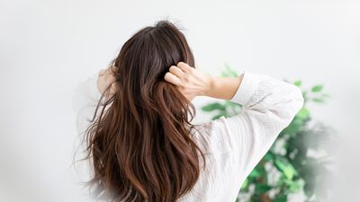 Saçların kabarmasını önlemenin yolları