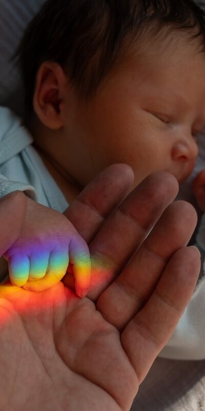 Bir yas, bir kutlama: Gökkuşağı bebekleri