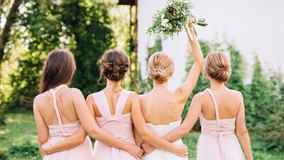 Her düğüne uygun bir elbise mutlaka vardır