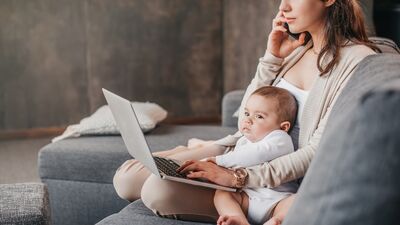 Çalışan anne – Evde oturan anne