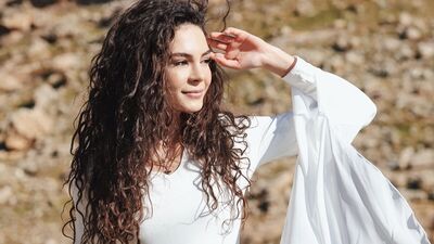 Hercai'nin Reyyan'ı: Ebru Şahin