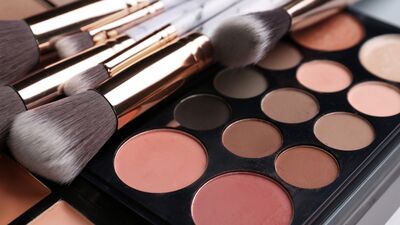 Kova burcuna özel makyaj tüyoları