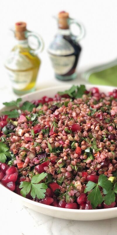 Taze otlu karabuğday salatası