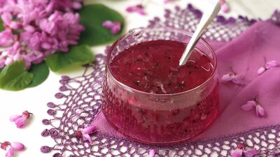 Erguvan çiçeği reçeli 