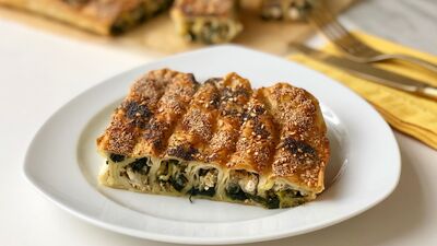 Isırgan otlu yufka böreği 