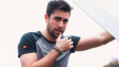 Çağlar Ertuğrul Instagram'da neler paylaşıyor?