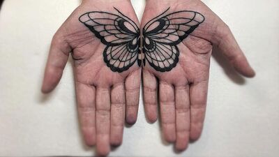 Trend: Avuç içi dövmeleri