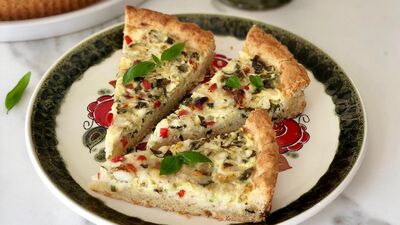 Kabaklı peynirli fesleğenli tart